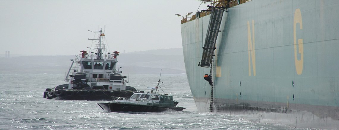 Tug assisting a manoeuvre